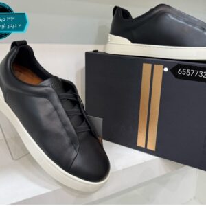 اسود تحت ابيض جلد -33دينار